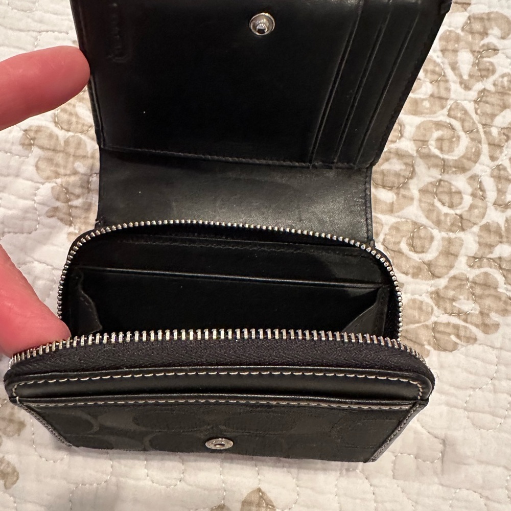 Coach Wallet - Picture 2 of 4